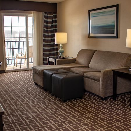 Holiday Inn Express Le Claire Riverfront-Davenport By Ihg Eksteriør billede
