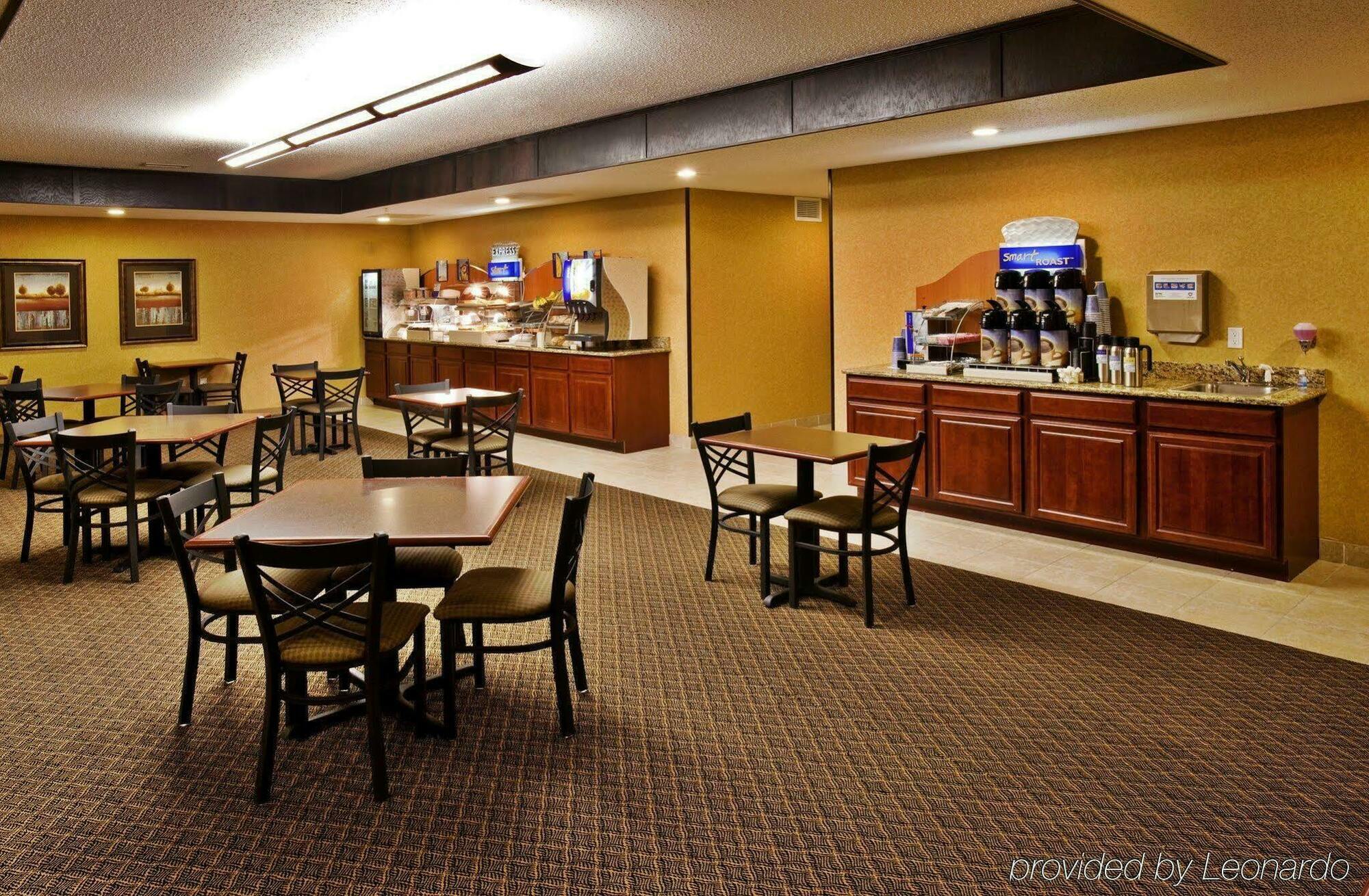 Holiday Inn Express Le Claire Riverfront-Davenport By Ihg Eksteriør billede